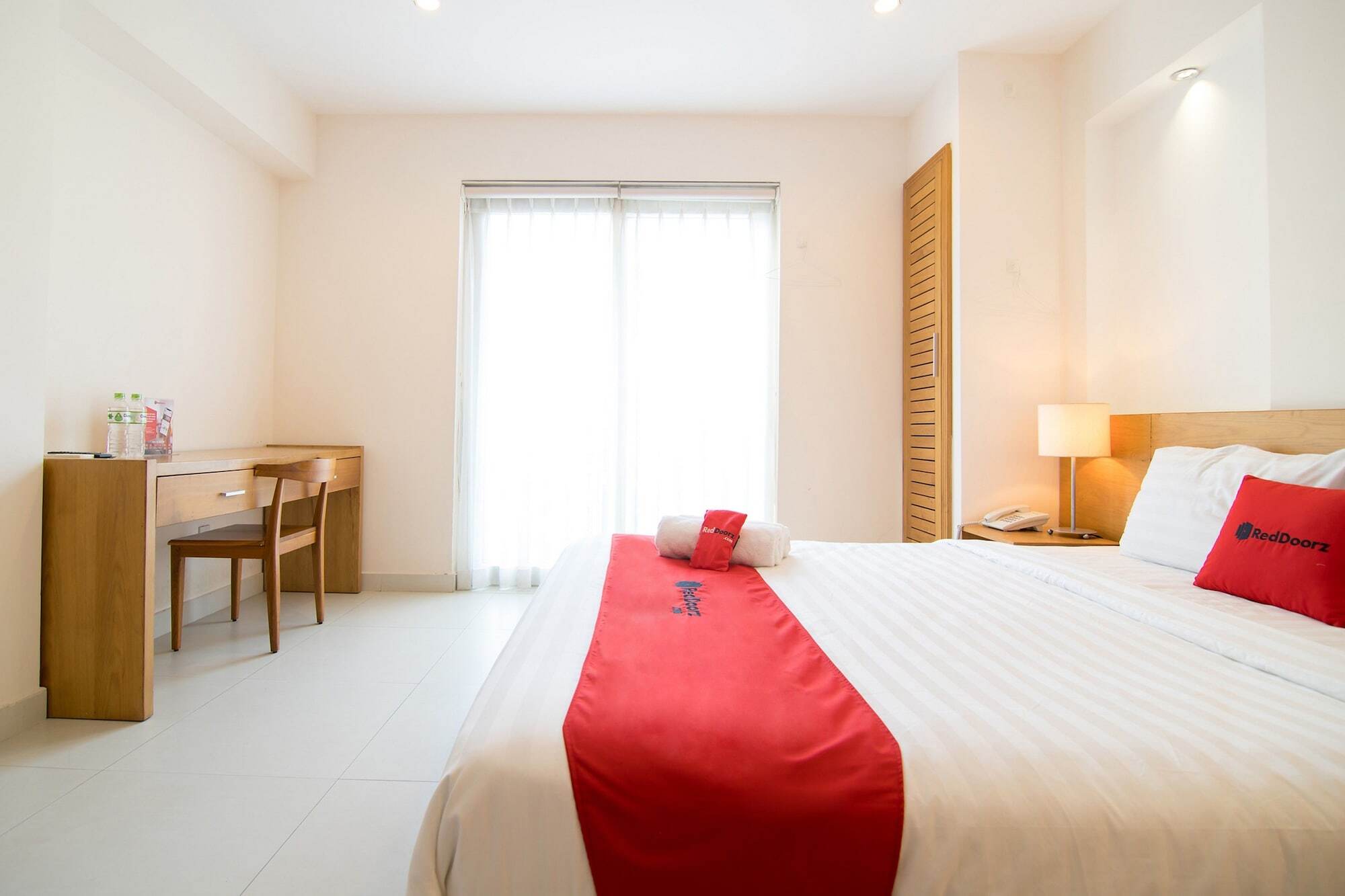Reddoorz Plus Near Secc D7 Ho Chi Minh City Exterior photo