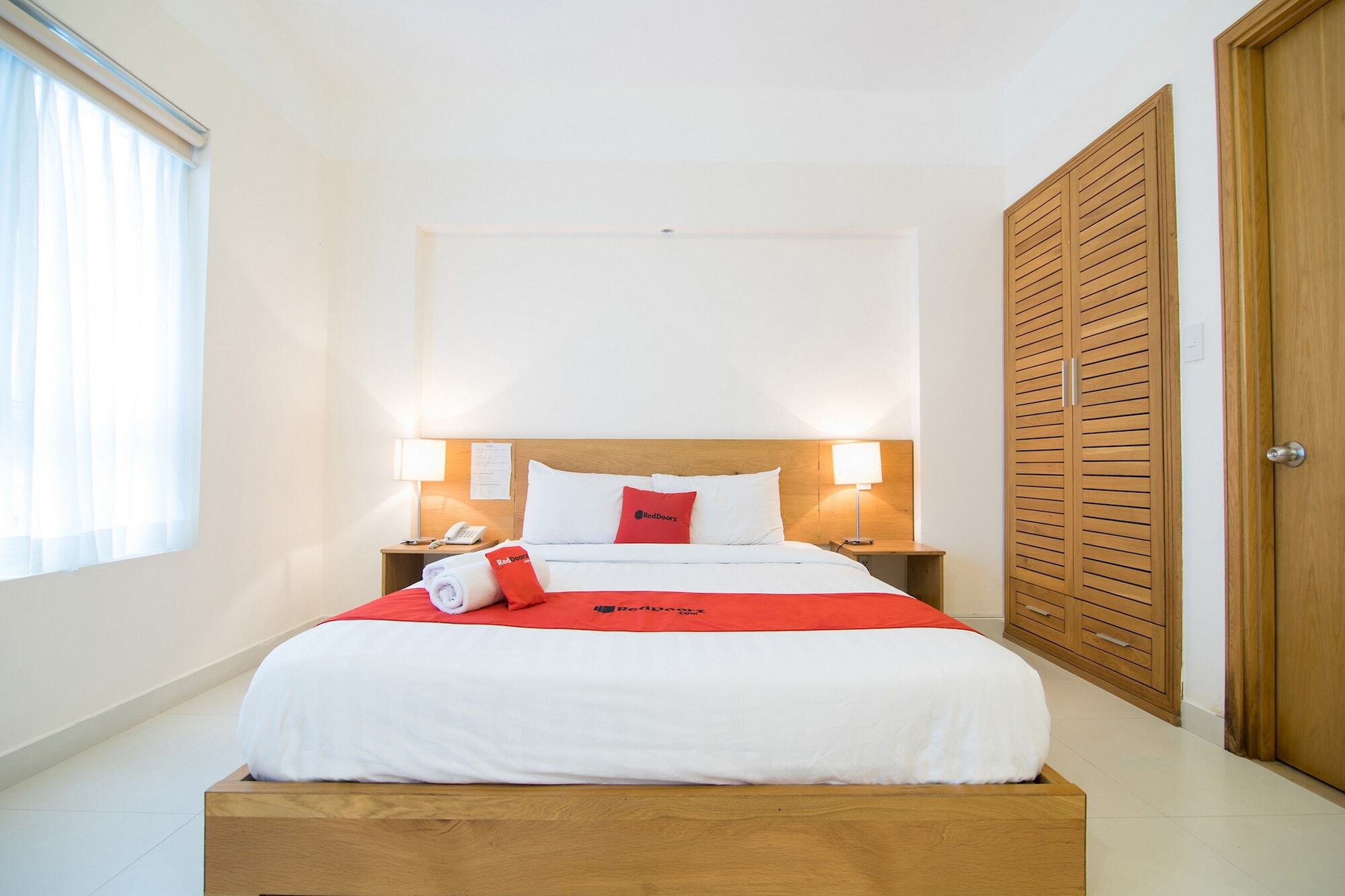 Reddoorz Plus Near Secc D7 Ho Chi Minh City Exterior photo