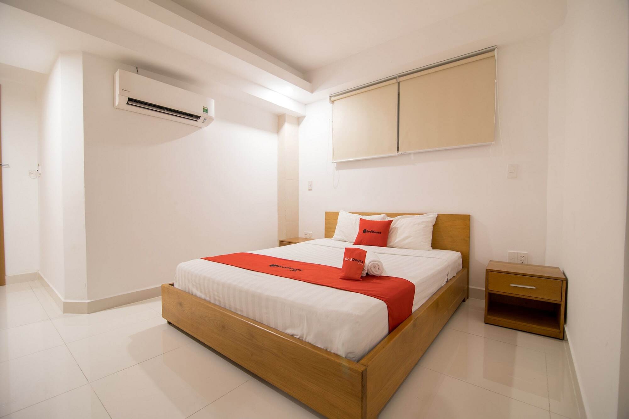Reddoorz Plus Near Secc D7 Ho Chi Minh City Exterior photo
